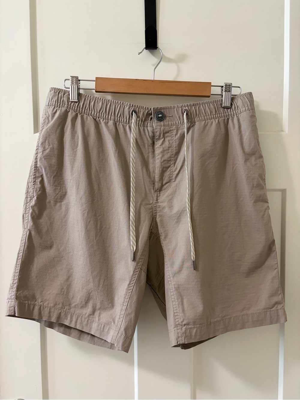 Vuori Ripstop Outdoor Short - Unlined, Men's Size L, Sesame Tan